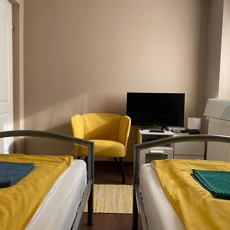 דירות בודארוס Rozse Apartman-Tetoter מראה חיצוני תמונה